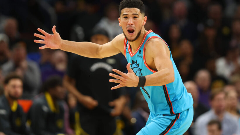 Devin Booker reacts vs the Warriors