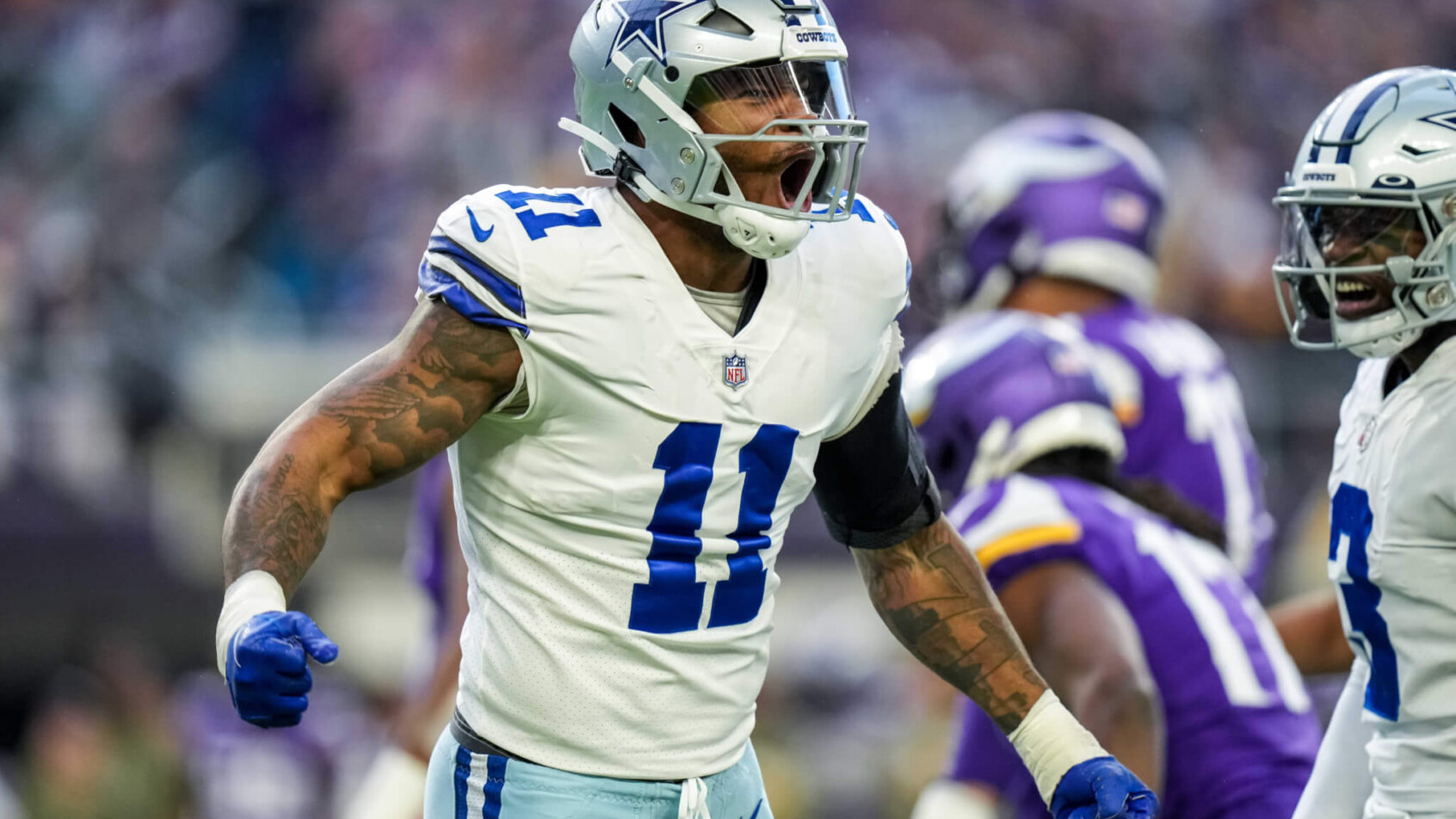 Dallas Cowboys linebacker Micah Parsons celebrates