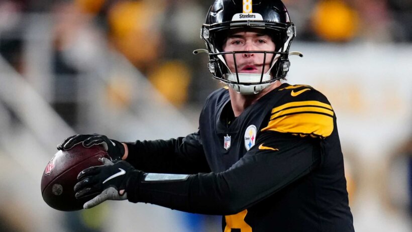Pittsburgh Steelers quarterback Kenny Pickett