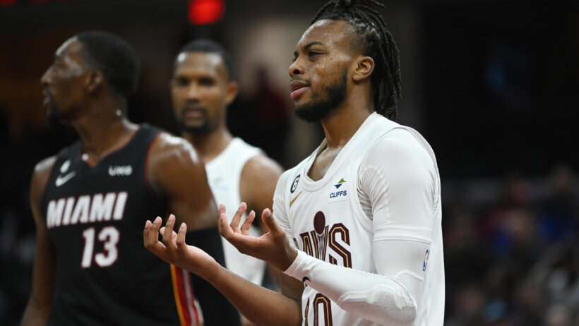 Darius Garland doesn't like a call versus Miami