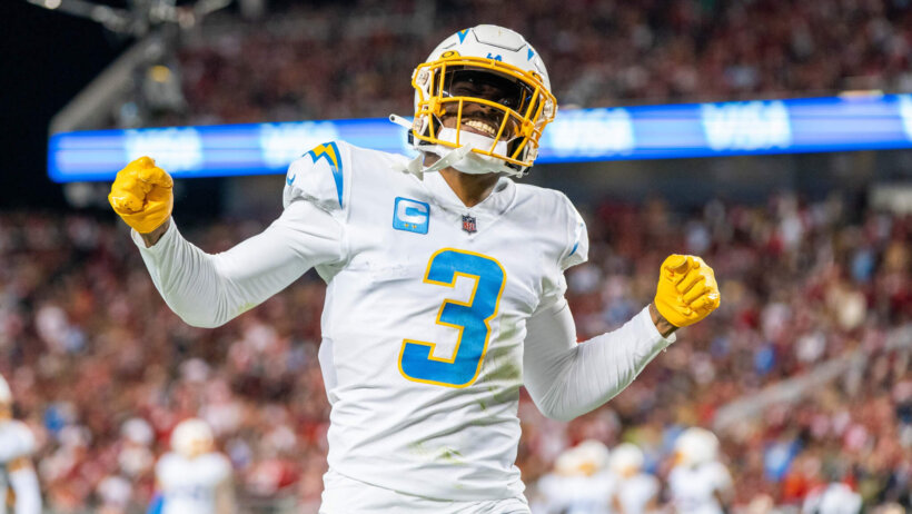 Miami Dolphins vs Los Angeles Chargers Inactive and Injury Reports for Sunday Night Football
