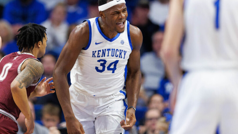 Oscar Tshiebwe reacts; Kentucky Wildcats