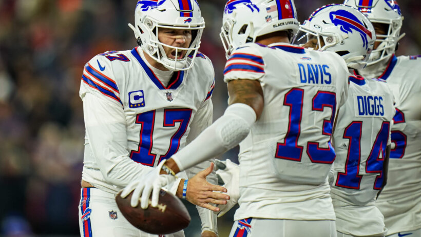 Buffalo Bills Josh Allen Gabe Davis celebration