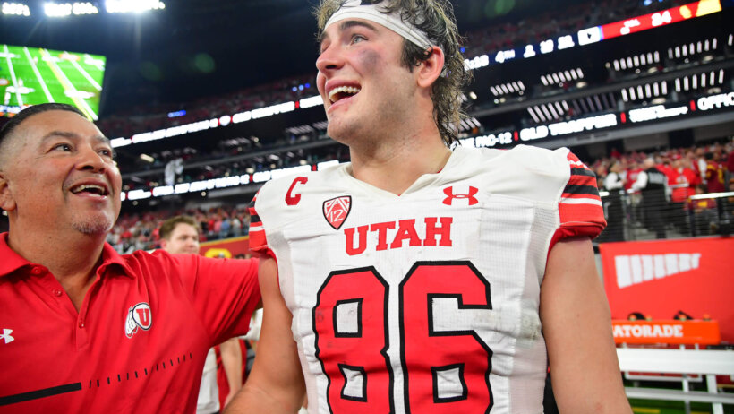 Utah Utes tight end Dalton Kincaid (86) celebrates