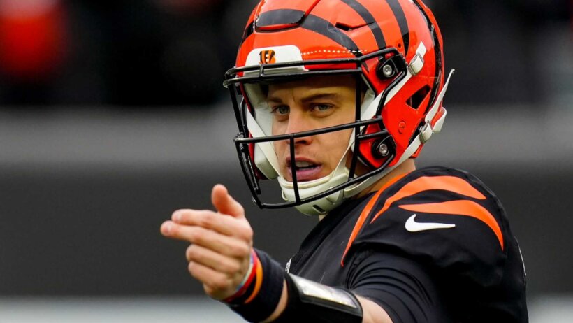 Cincinnati Bengals quarterback Joe Burrow points