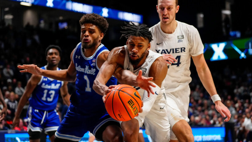 Jerome hunter battles for a loose ball versus Seton Hall