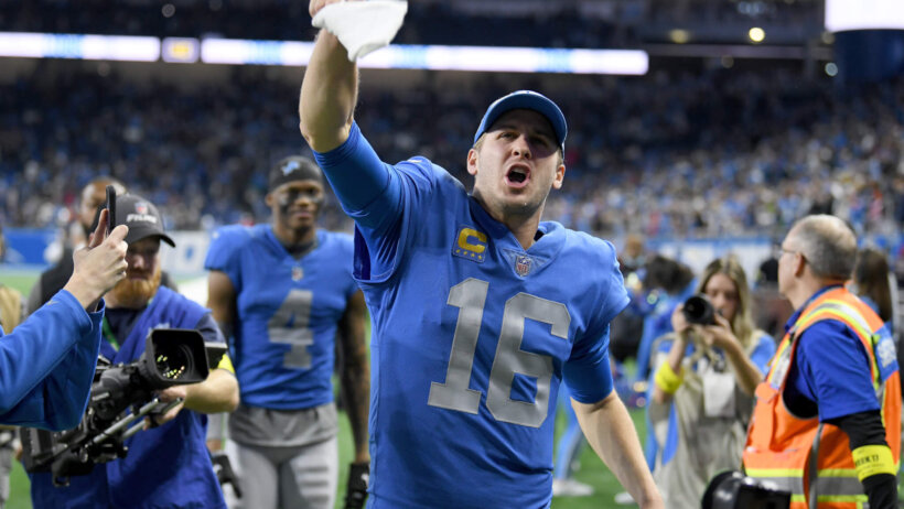Jared Goff salutes the crowd after a victory