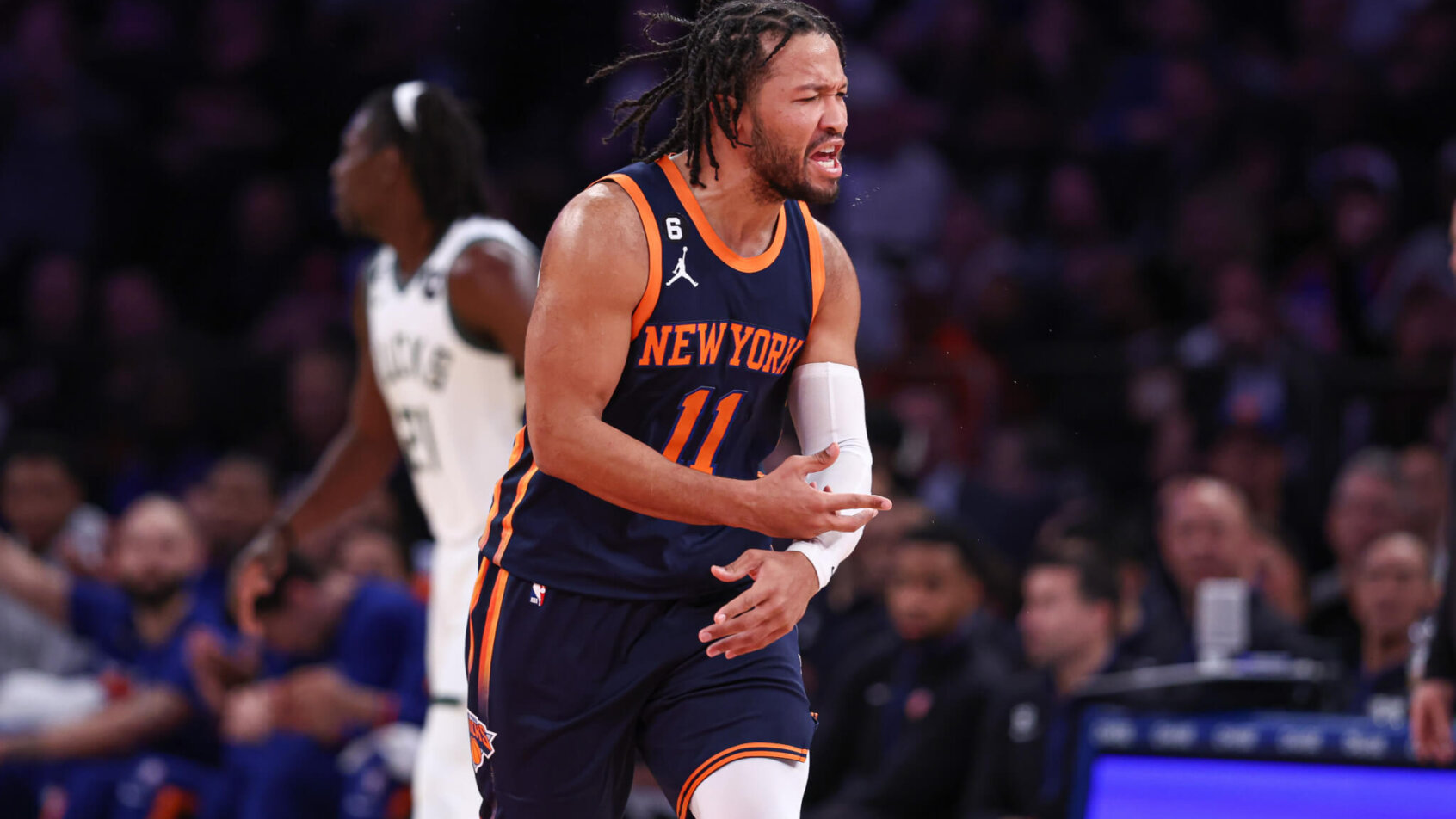 Jalen Brunson celebrates a bucket