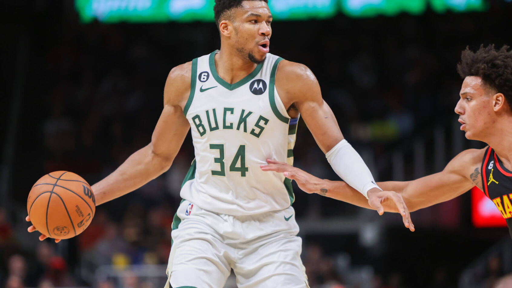 Giannis Antetokounmpo surveys the court versus Atlanta
