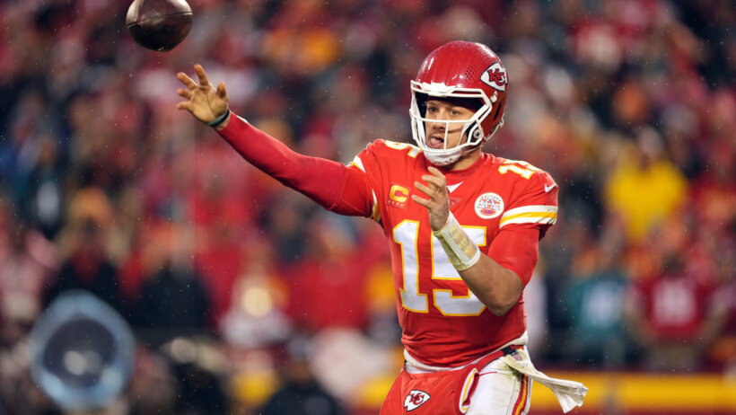 Patrick Mahomes of Chiefs delivering a pass