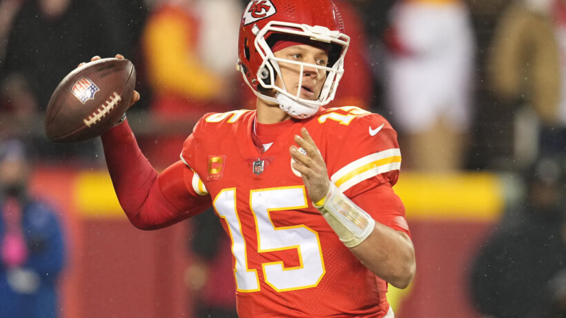Patrick Mahomes throwing a ball
