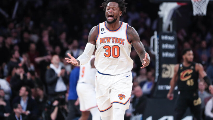 Julius Randle shows some emotion after a call versus the Cavaliers