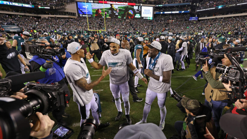Philadelphia Eagles players celebrate making the Super Bowl