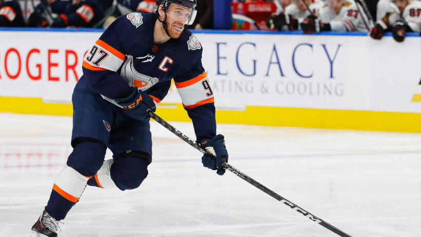 Oilers forward Connor McDavid carries the puck