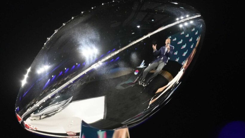 Vince Lombardi Trophy.