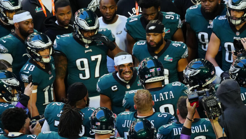 Eagles pregame huddle