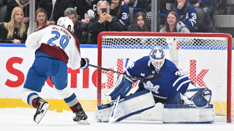 Toronto Maple Leafs goalie Ilya Samsonov in the shootout
