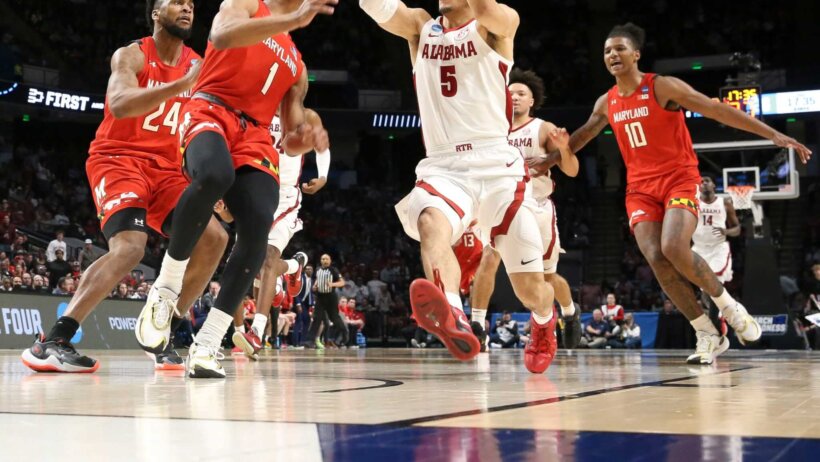 Alabama basketball during the NCAA Tournament.