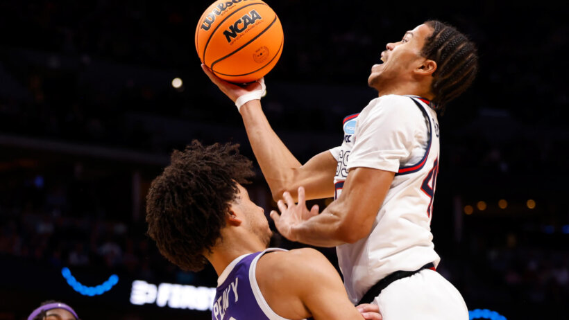 Rasir Bolton drives to the hoop versus TCU