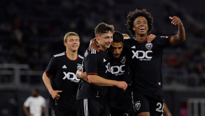 D.C. United midfielder Yamil Asad (22) celebrates with teammates