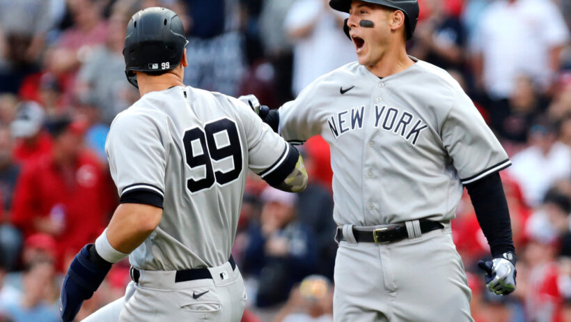 Aaron Judge and Anthony Rizzo celebration