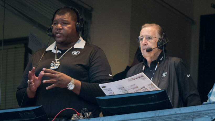 NFL: Green Bay Packers at Oakland Raiders