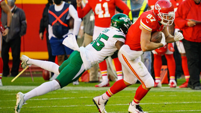 The NFL public betting splits are heavily backing the Kansas City Chiefs over the New York Jets