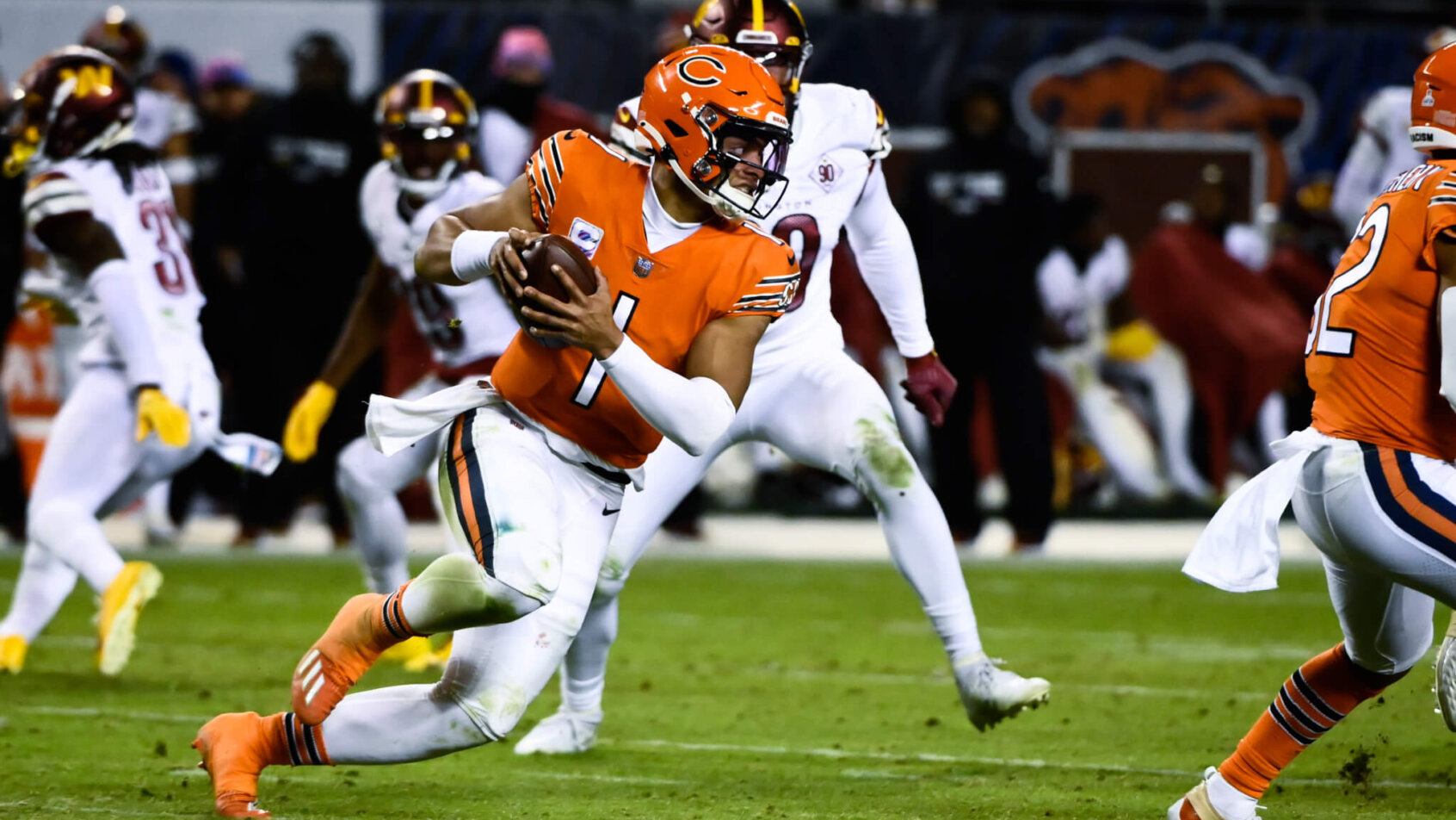 Commanders getting edge over Bears in NFL Public Betting splits.
