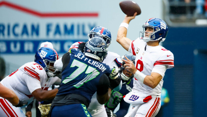 The Seattle Seahawks are getting the NFL public betting love over the New York Giants.