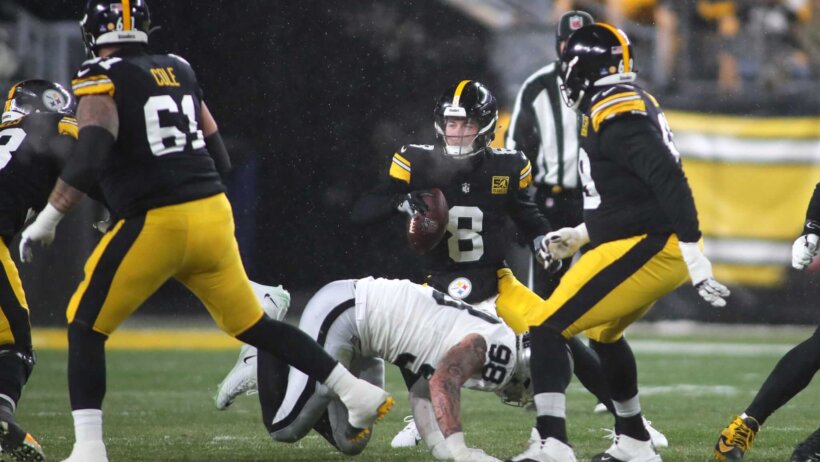 The Pittsburgh Steelers are getting heavy spread split action in NFL public betting for their SNF game with the Las Vegas Raiders