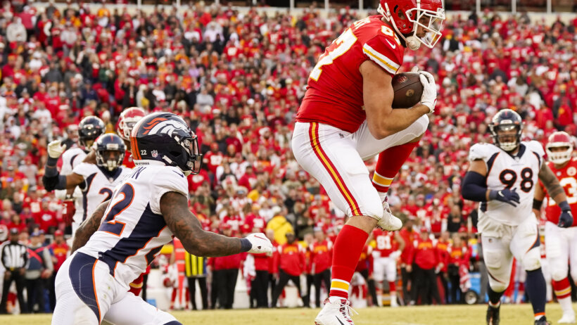 The Chiefs are 10.5-point home favorites over the Broncos in the NFL Week 6 opening odds.
