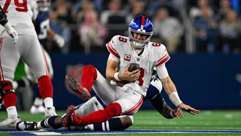 People are liking the New York Giants over the Dallas Cowboys in the NFL public betting spread splits