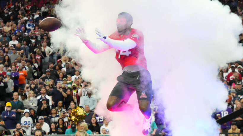 AFC receiver Stefon Diggs of the Buffalo Bills catches a pass at the 2023 Pro Bowl