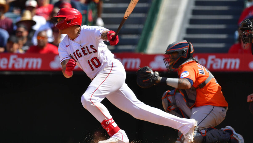 Angels Gio Urshela hitting against Astros