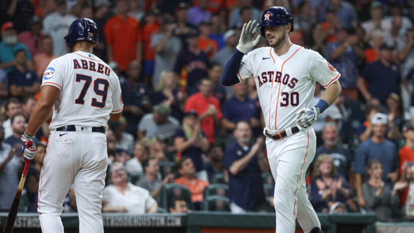 Kyle Tucker home run salute