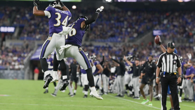 Baltimore Ravens celebrating a TD
