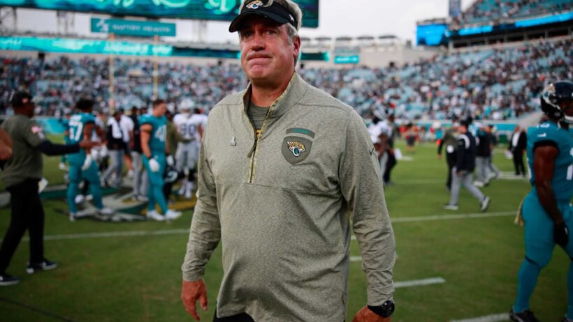 Jacksonville Jaguars head coach Doug Pederson. Jaguars vs Colts
