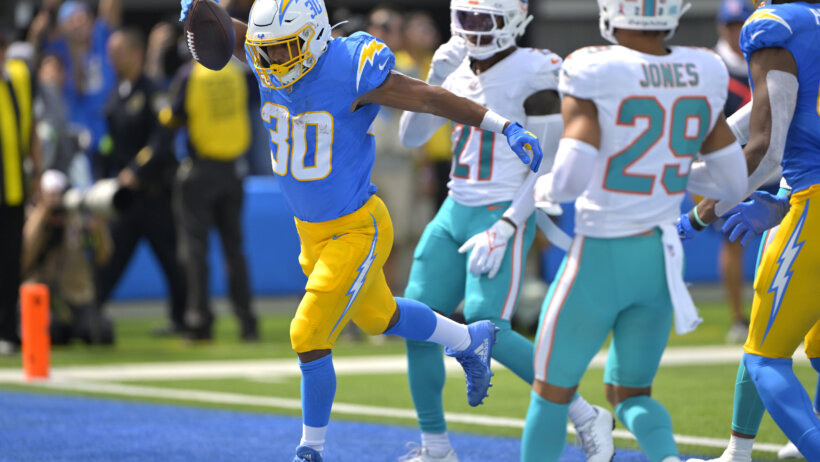 Los Angeles Chargers running back Austin Ekeler (30) celebrates after a touchdown