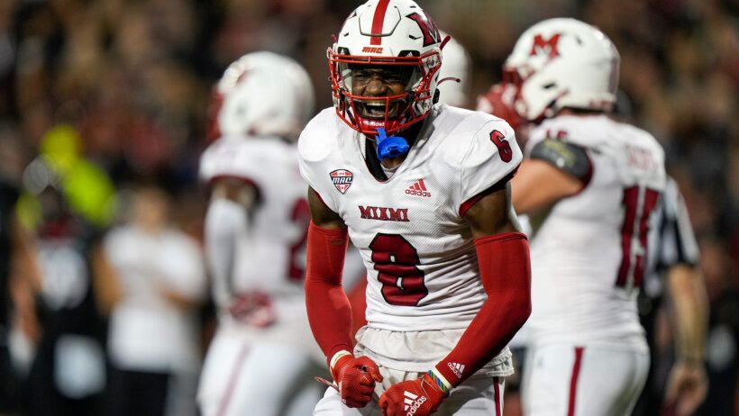 Miami Ohio RedHawks defensive back Jacquez Warren