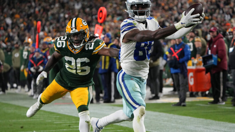 Dallas Cowboys wide receiver CeeDee Lamb scores a touchdown against the Green Bay Packers