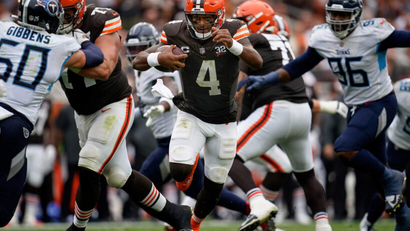Cleveland Browns quarterback Deshaun Watson runs the ball
