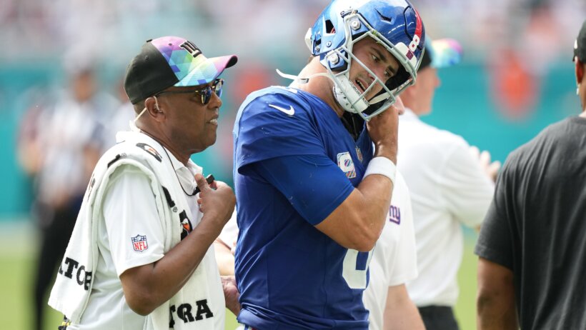 Giants QB Daniel Jones (neck) is out for their SNF game vs the Bills.