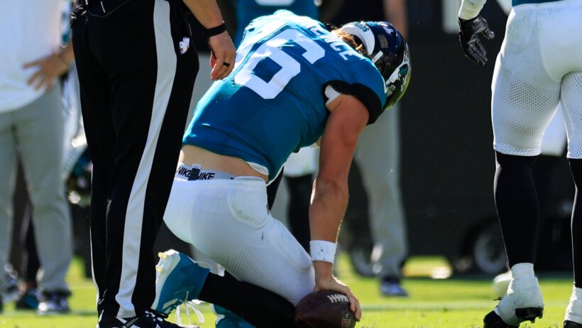 The status of Jacksonville QB Trevor Lawrence is the key element in the Jaguars vs Saints injury reports.