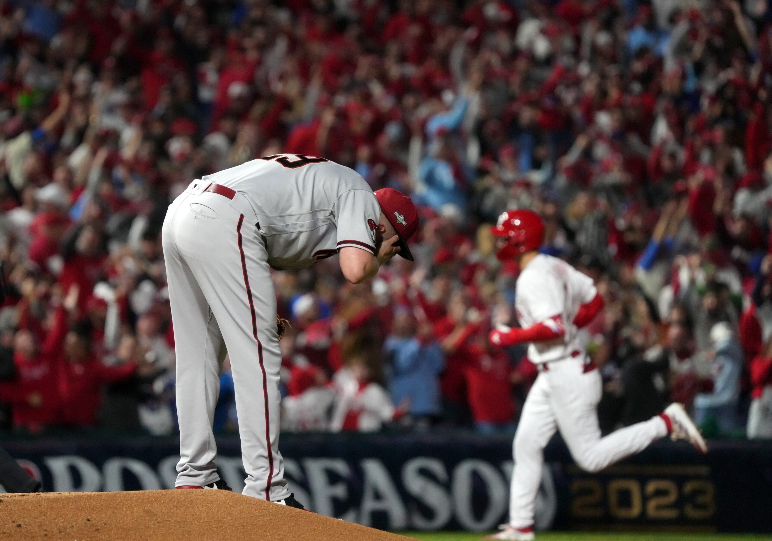 Phillies vs Diamondbacks Predictions, Odds & Player Props for Game 3