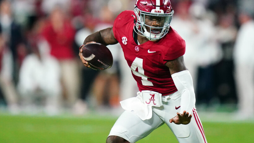 Alabama, USA; Alabama Crimson Tide quarterback Jalen Milroe scrambles