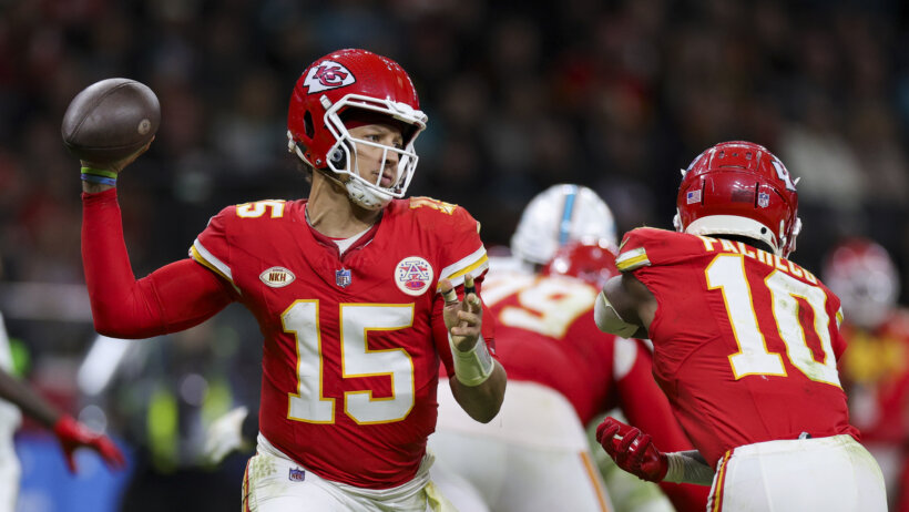 The TD pass prop for Chiefs QB Patrick Mahomes in the Week 11 MNF games vs the Eagles is set at 2.5.