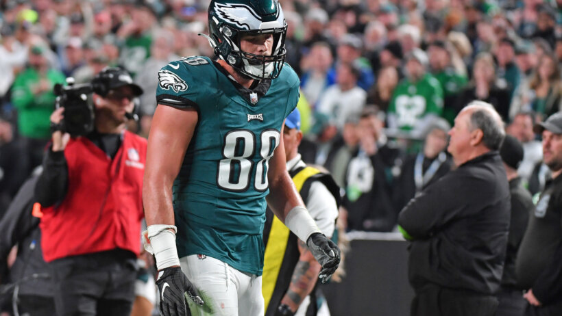 In the Eagles vs Chiefs injury report for Week 11 MNF, Philadelphia TE Dallas Goedert (forearm) is out.