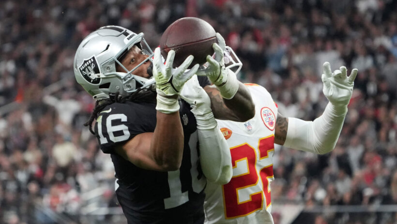 Las Vegas Raiders wide receiver Jakobi Meyers (16) catches a 33-yard pass