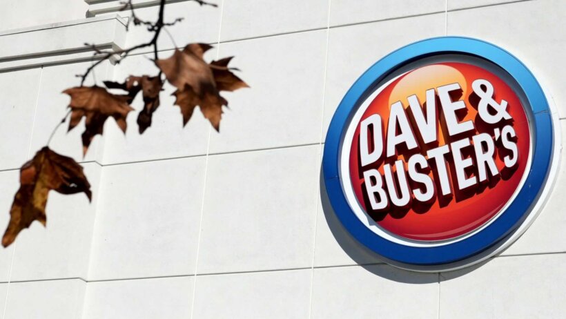 Dave and Busters logo.
