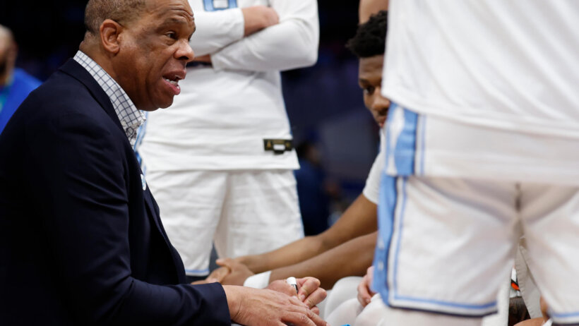 North Carolina head coach Hubert Davis during a timeout